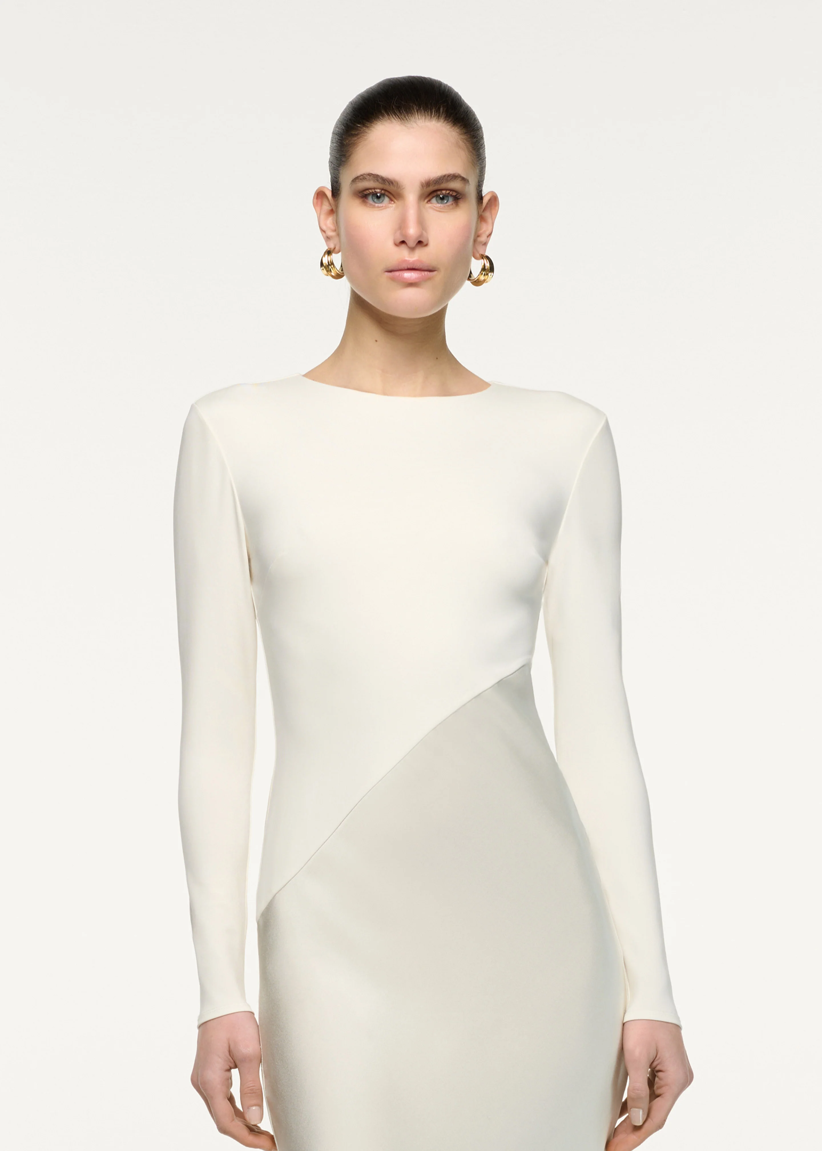 Asymmetric Contrast Fabric Gown - Image 4