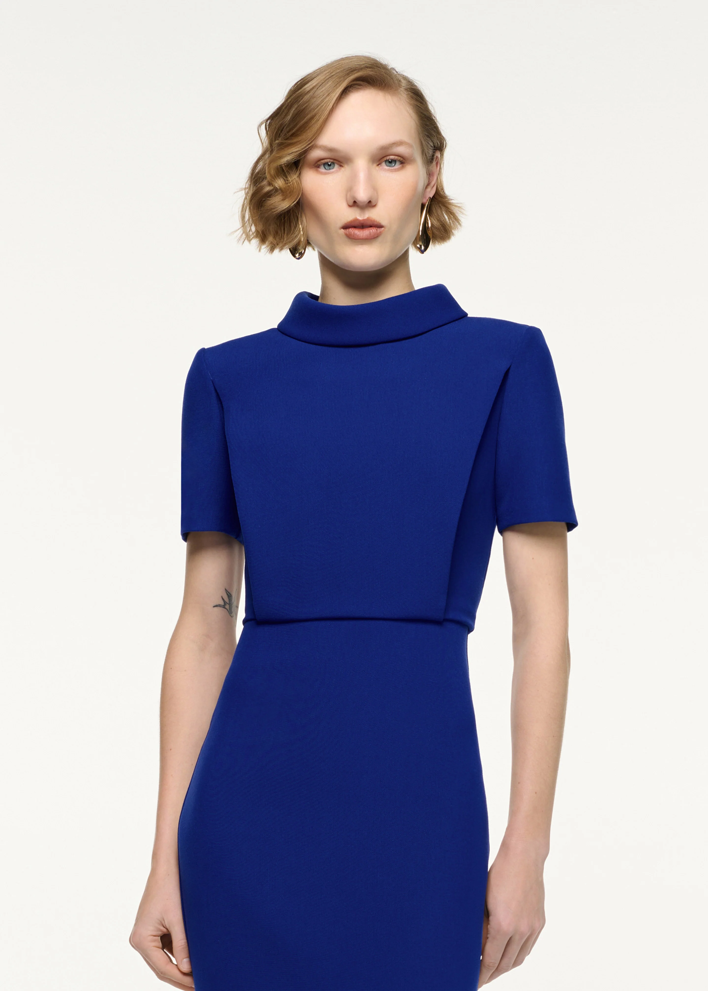 Collared Crepe Short Sleeve Midi Dress - Image 4