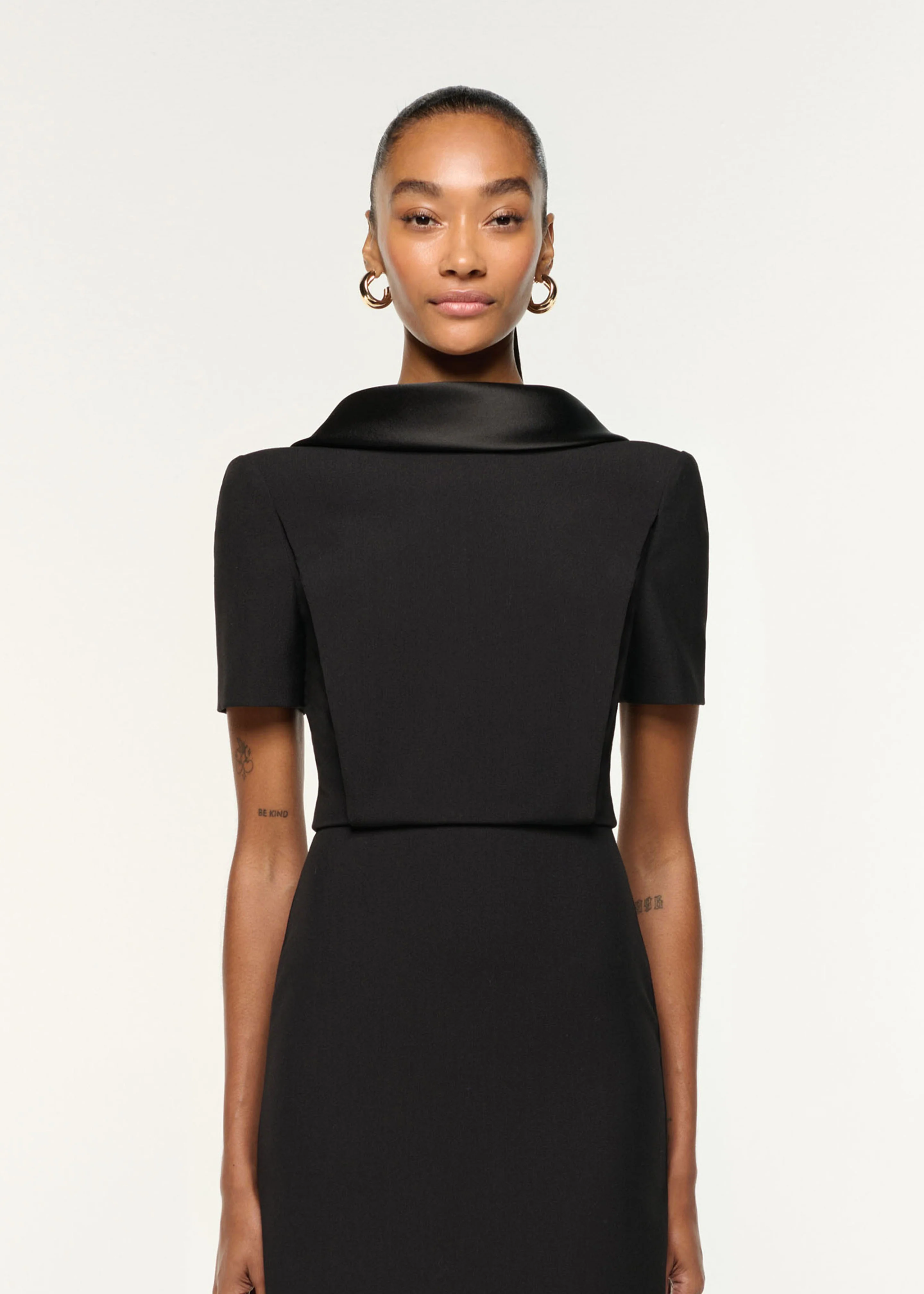 Collared Crepe Short Sleeve Midi Dress - Image 4