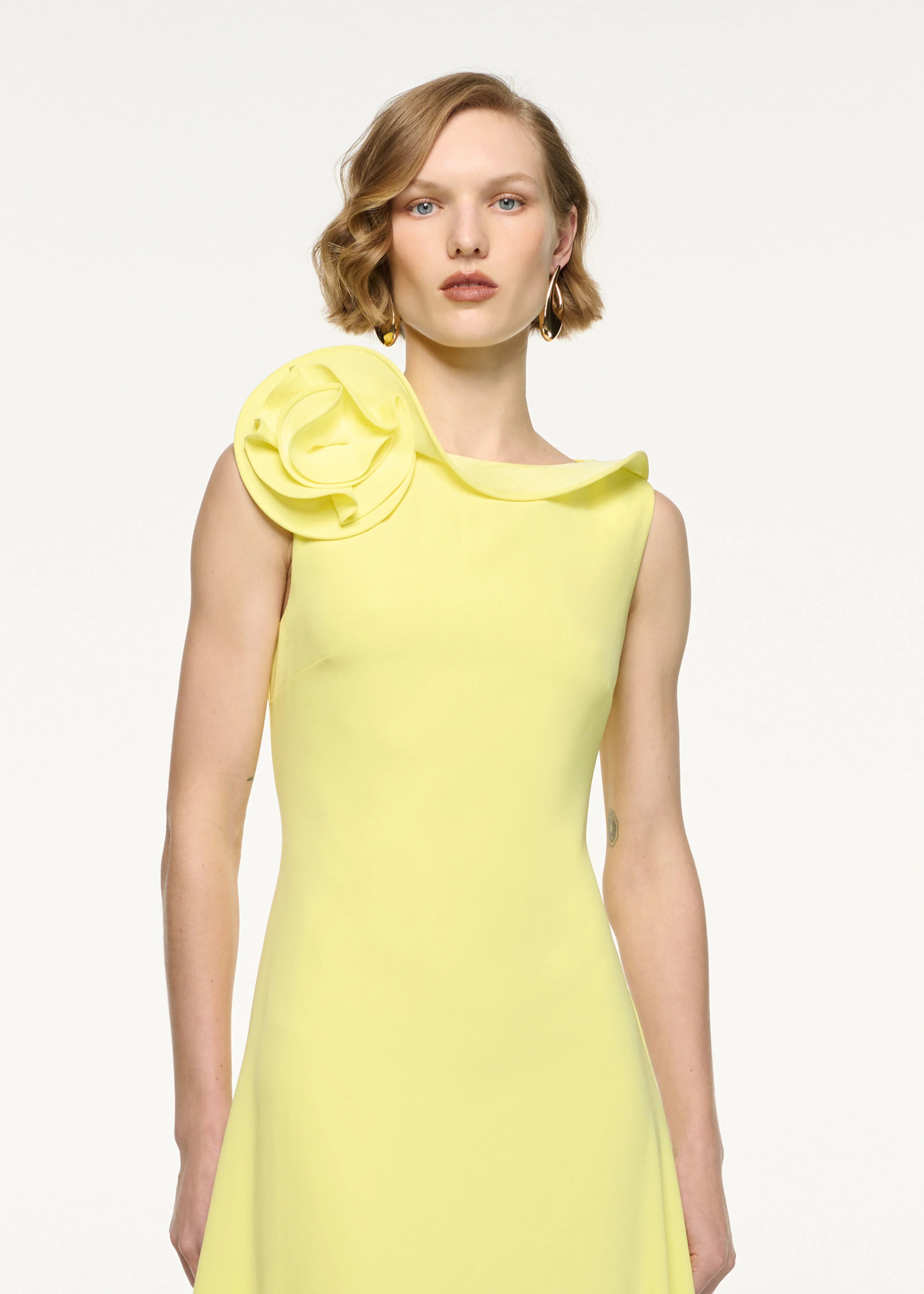 Flower Collared Sleeveless Midi Dress - Image 4