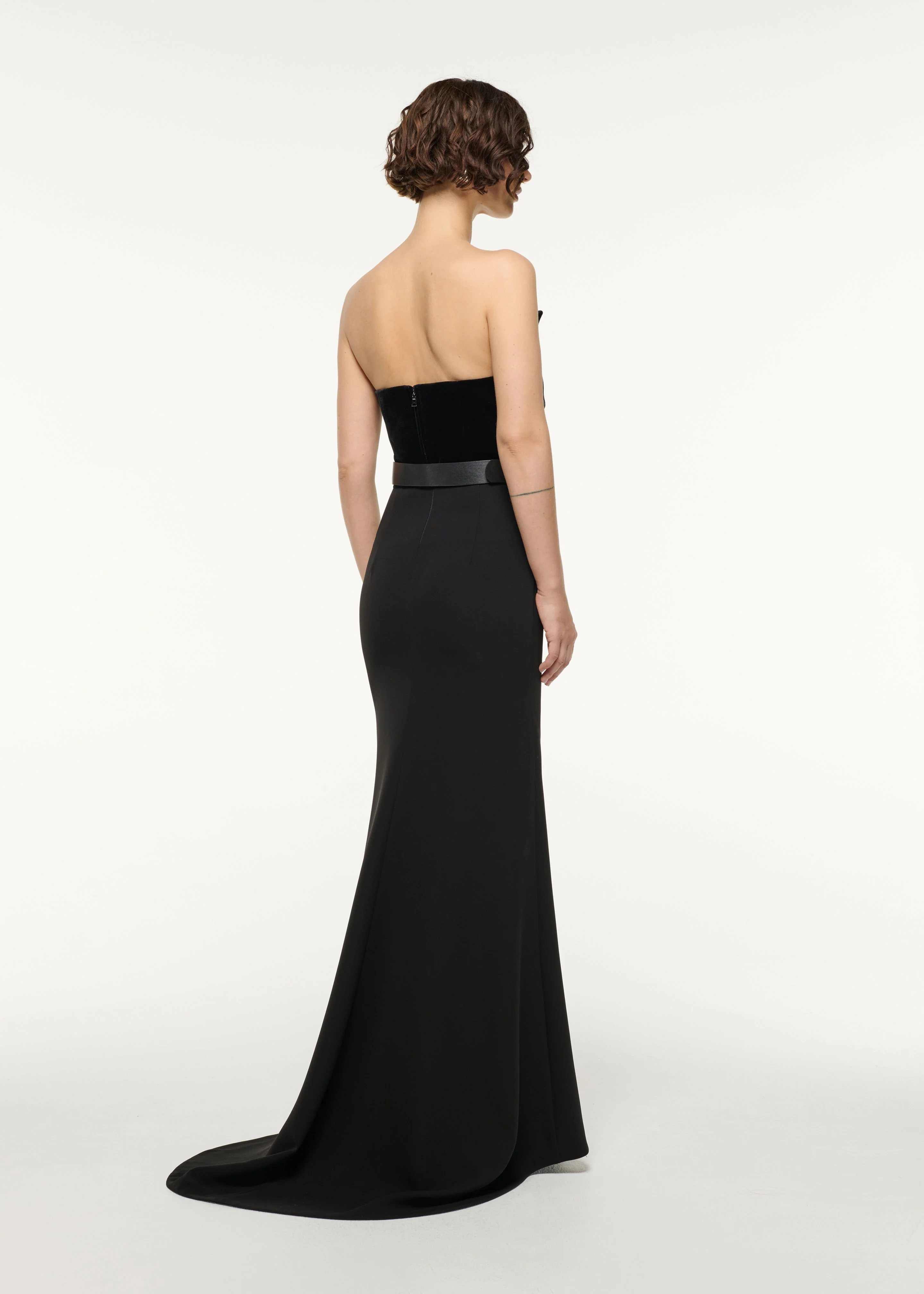 Structured Plunge Velvet Top - Image 3